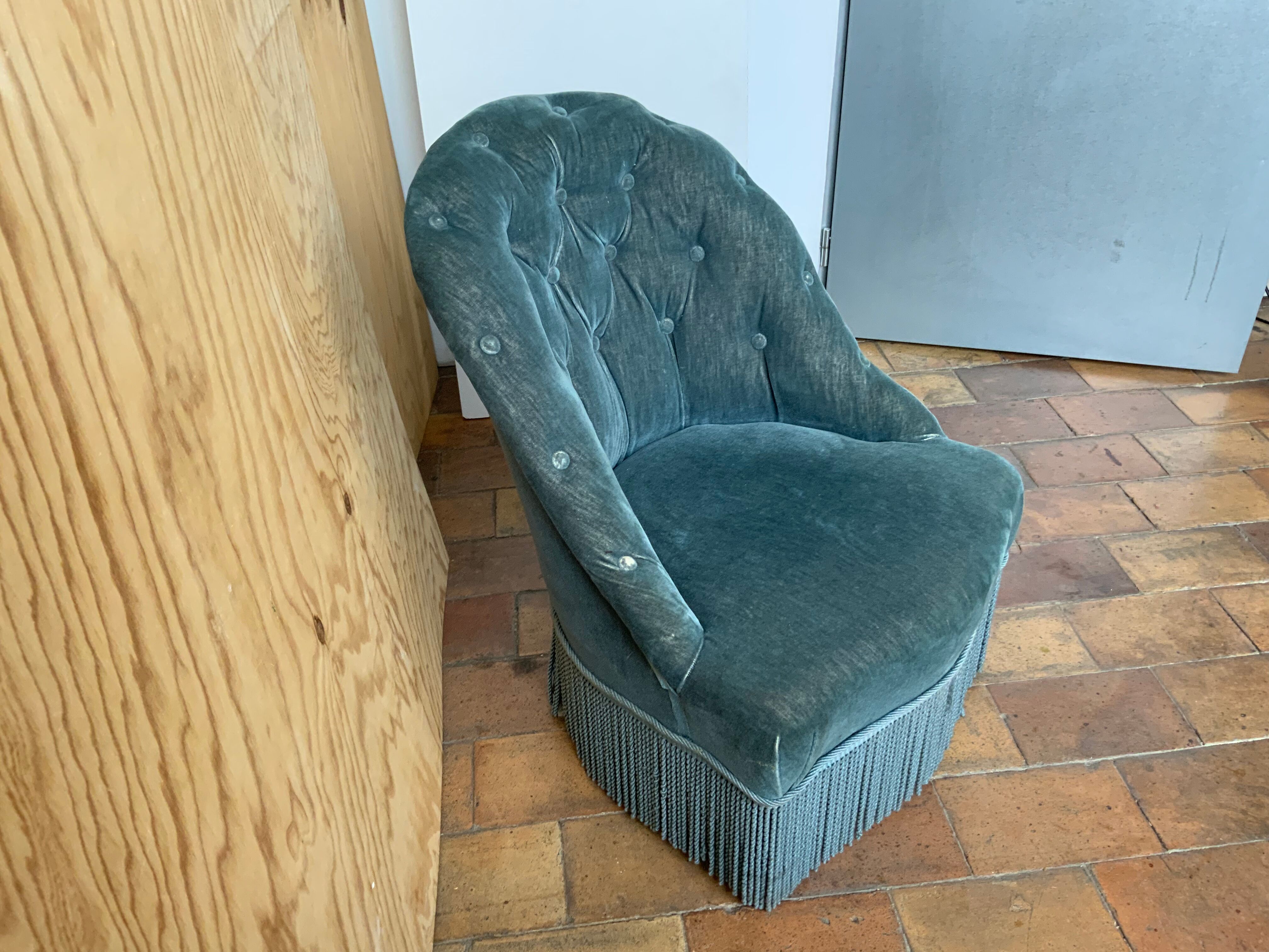 Toad armchair