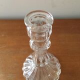 Bougeoir en verre blanc transparent