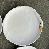 Series of very large swan barbotine plates