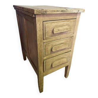Trade furniture with drawers
