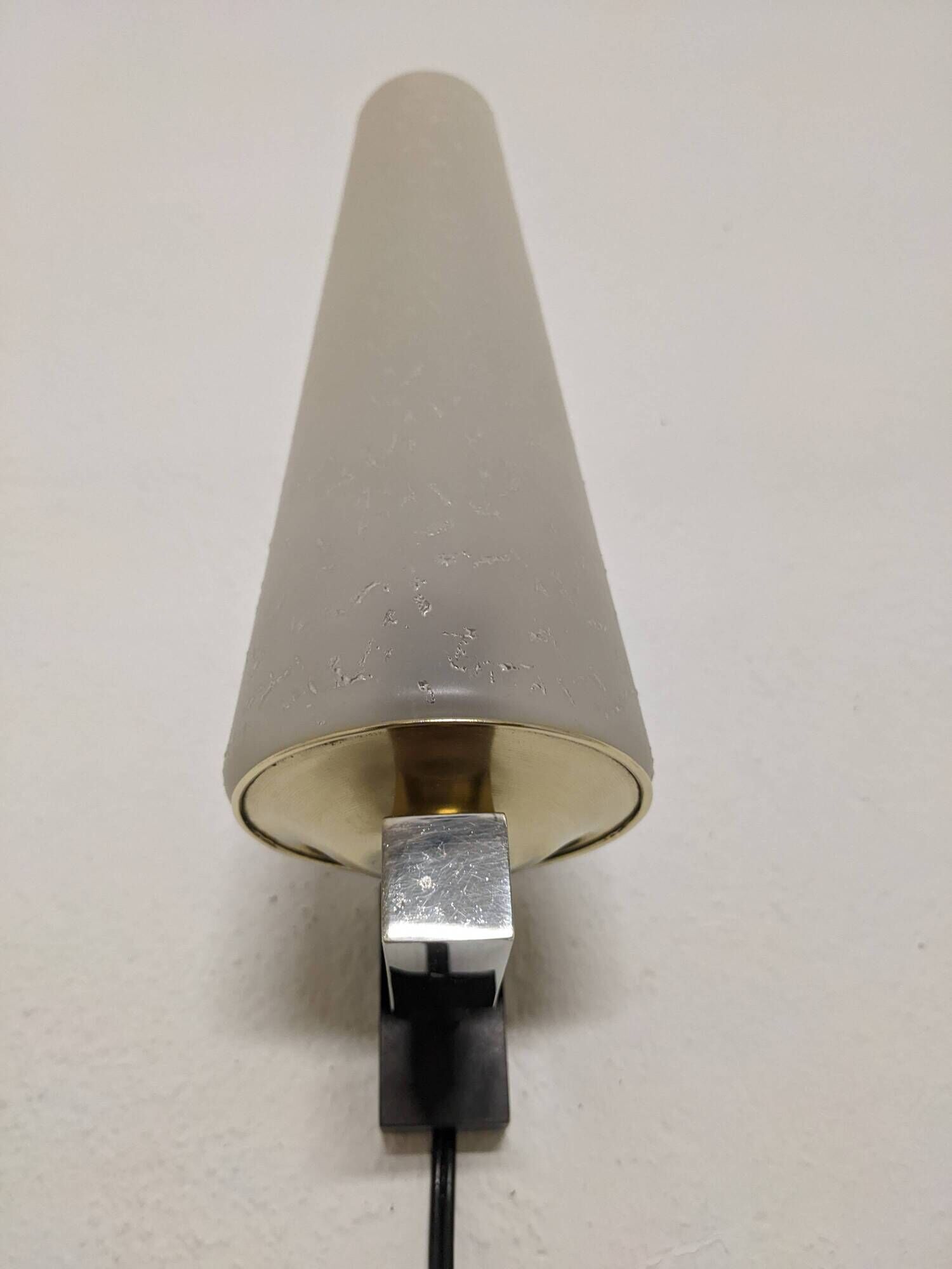 Modernist wall light in glass and brass by Maison Arlus, France circa 1950.