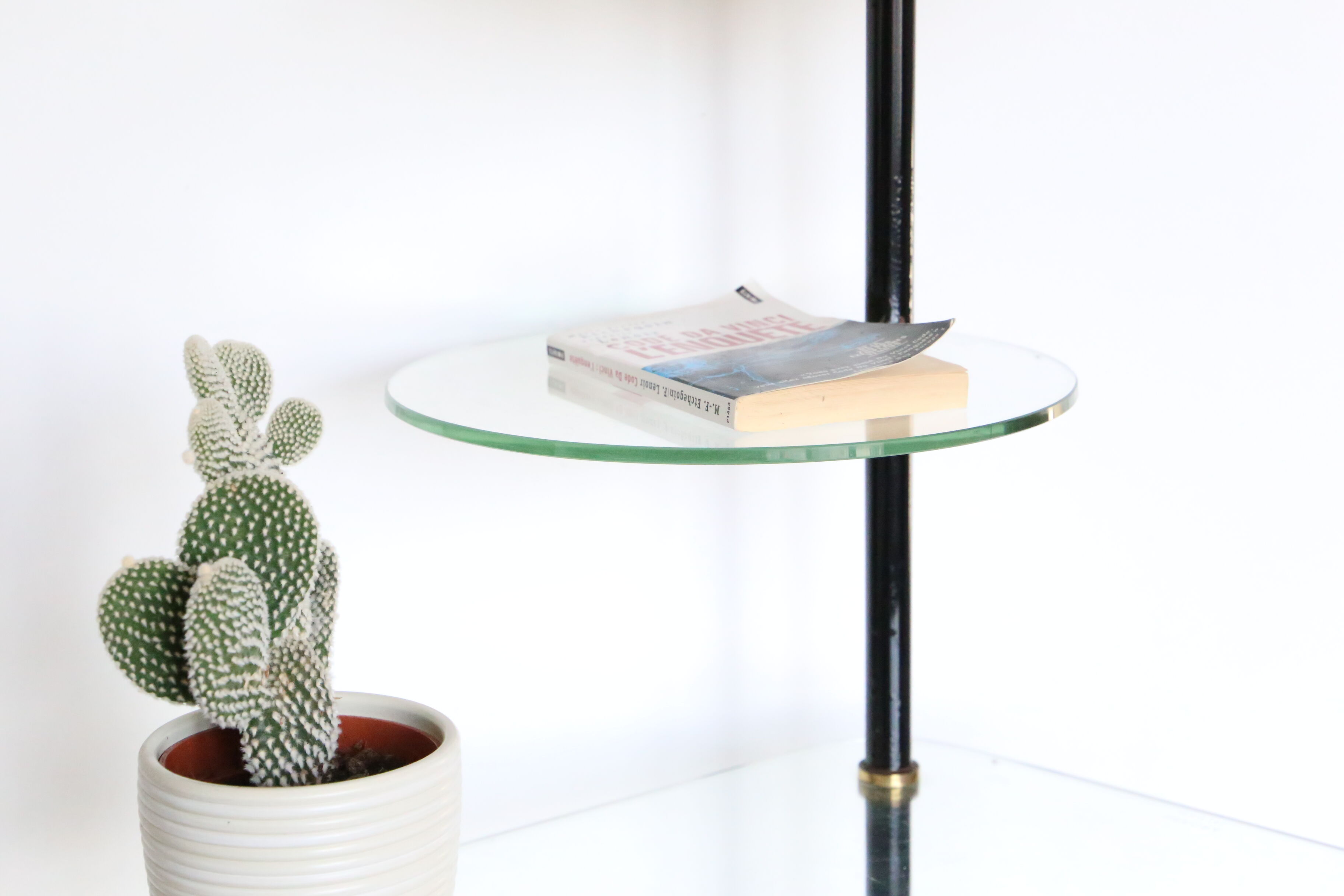 Glass coffee table, display, Dakora Nantes, 1950