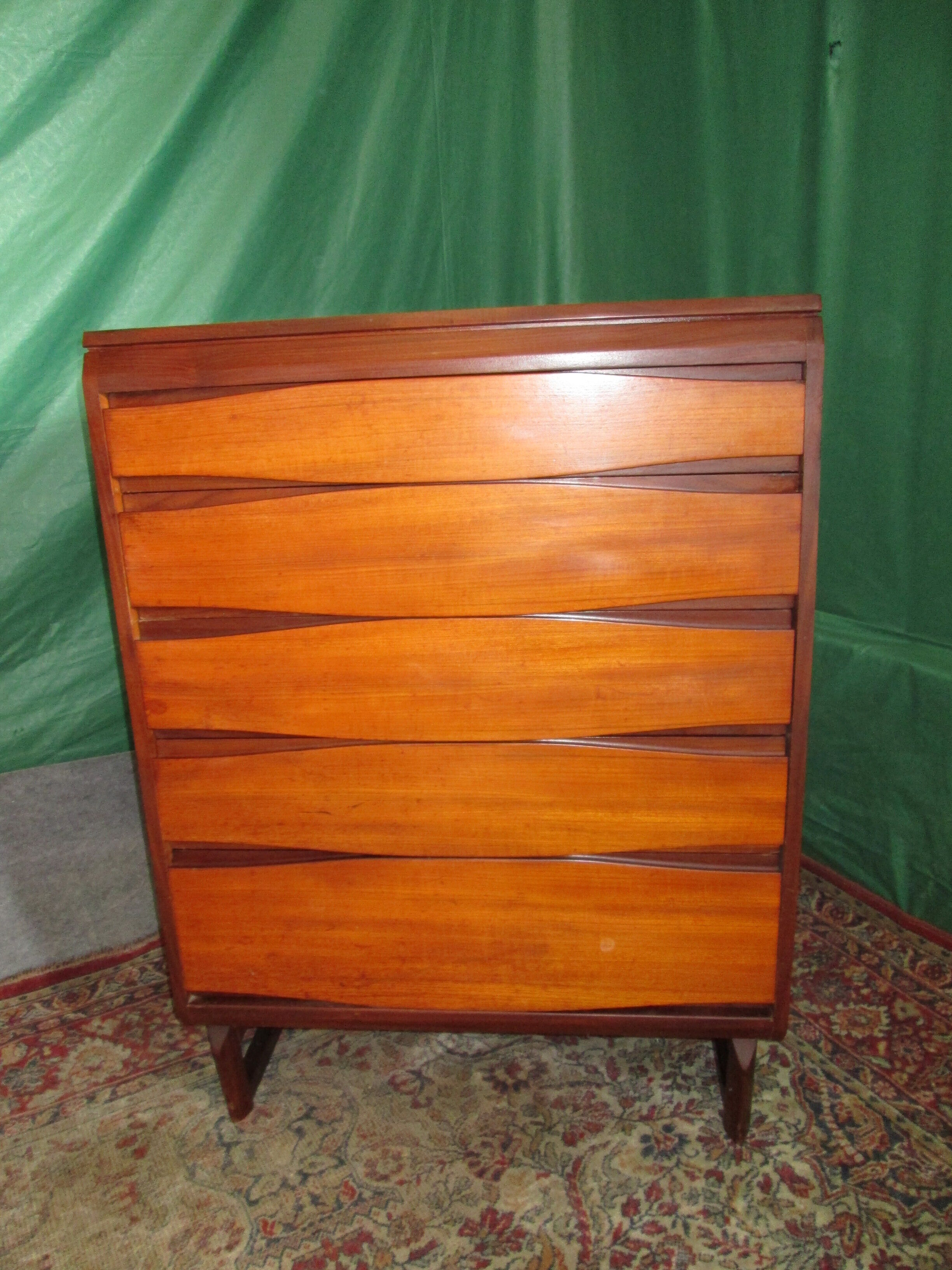 Commode vintage en teck et noyer