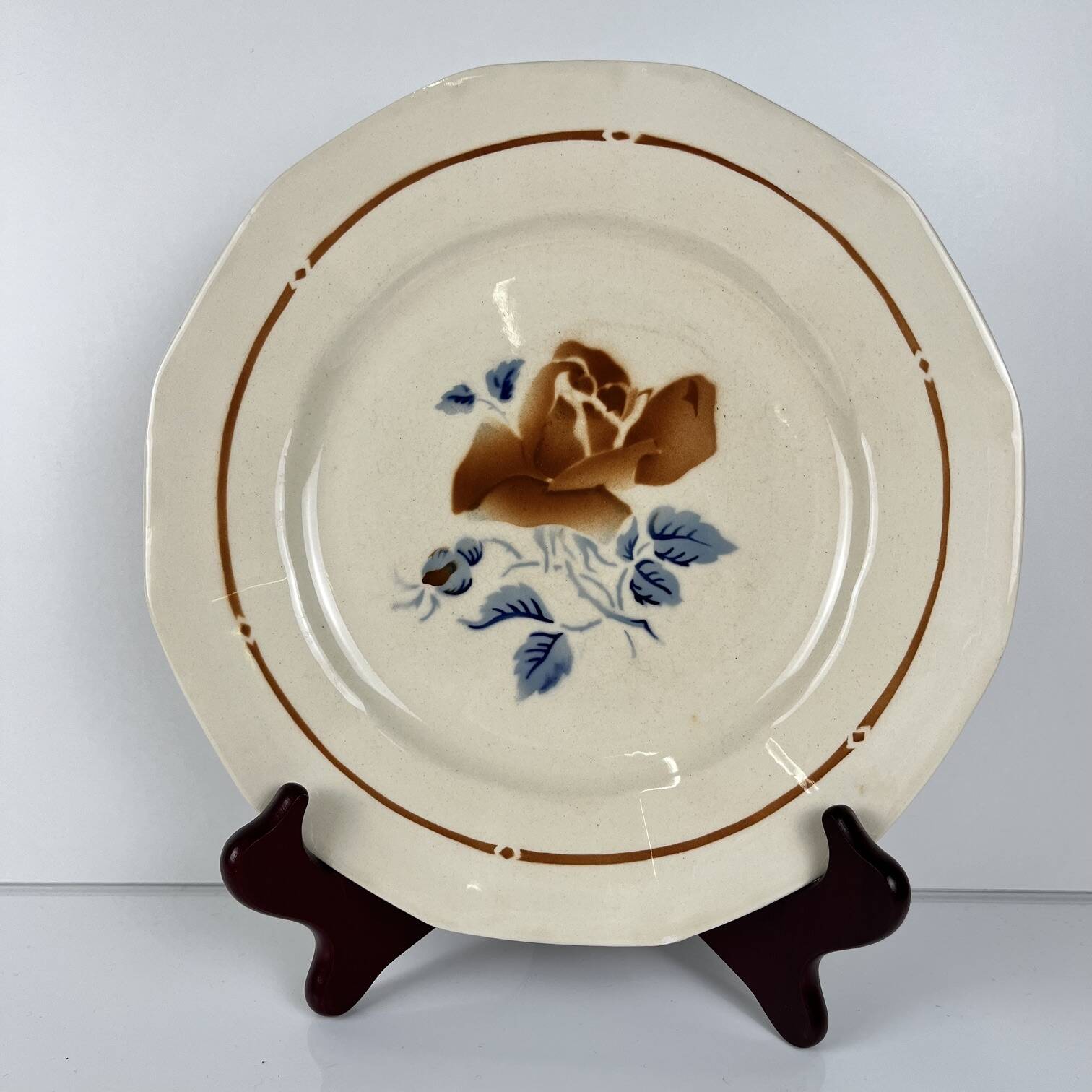 Set of 4 dessert plates Sarreguemines flower pattern, first half of the