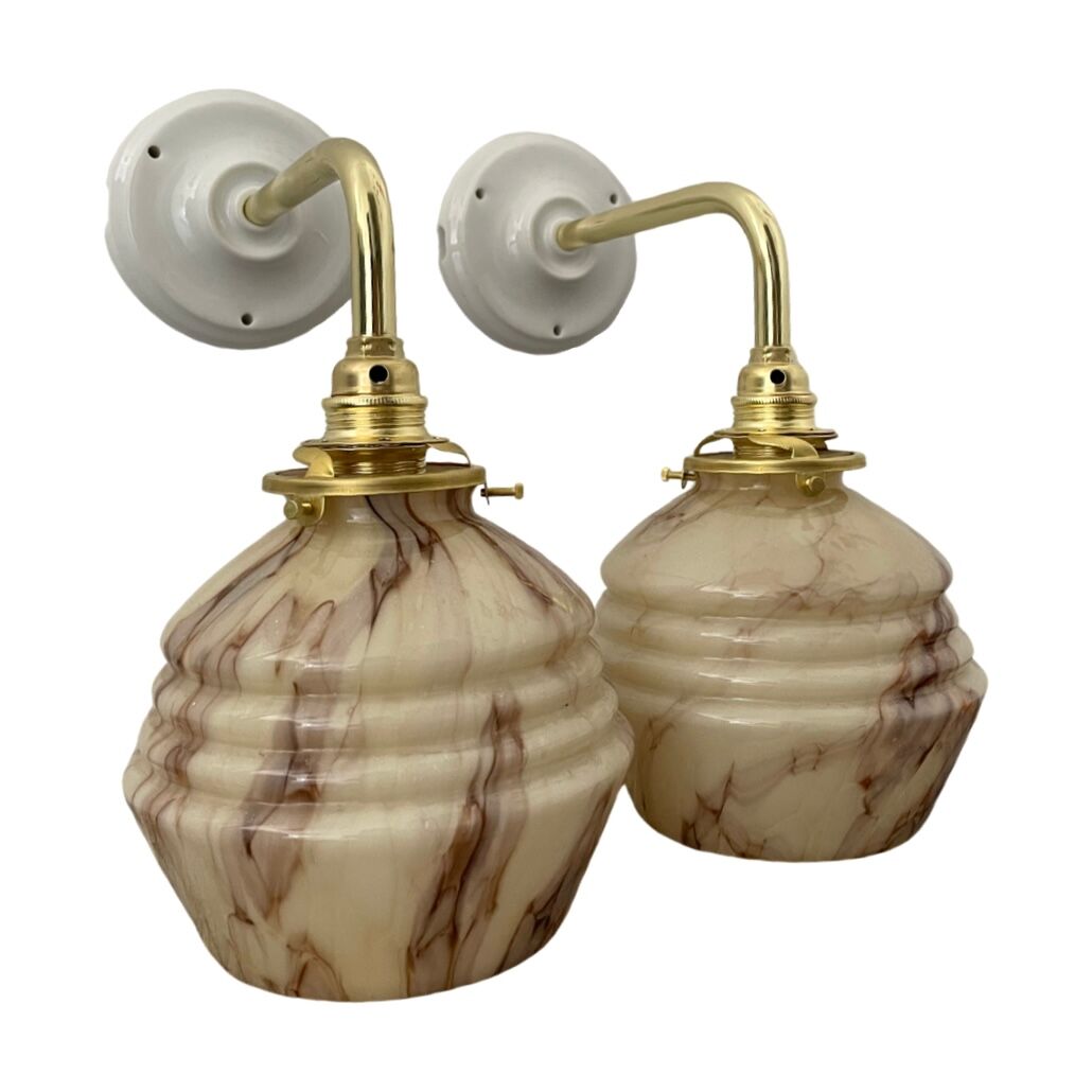 Pair of Art Deco wall lamps in marbled opaline