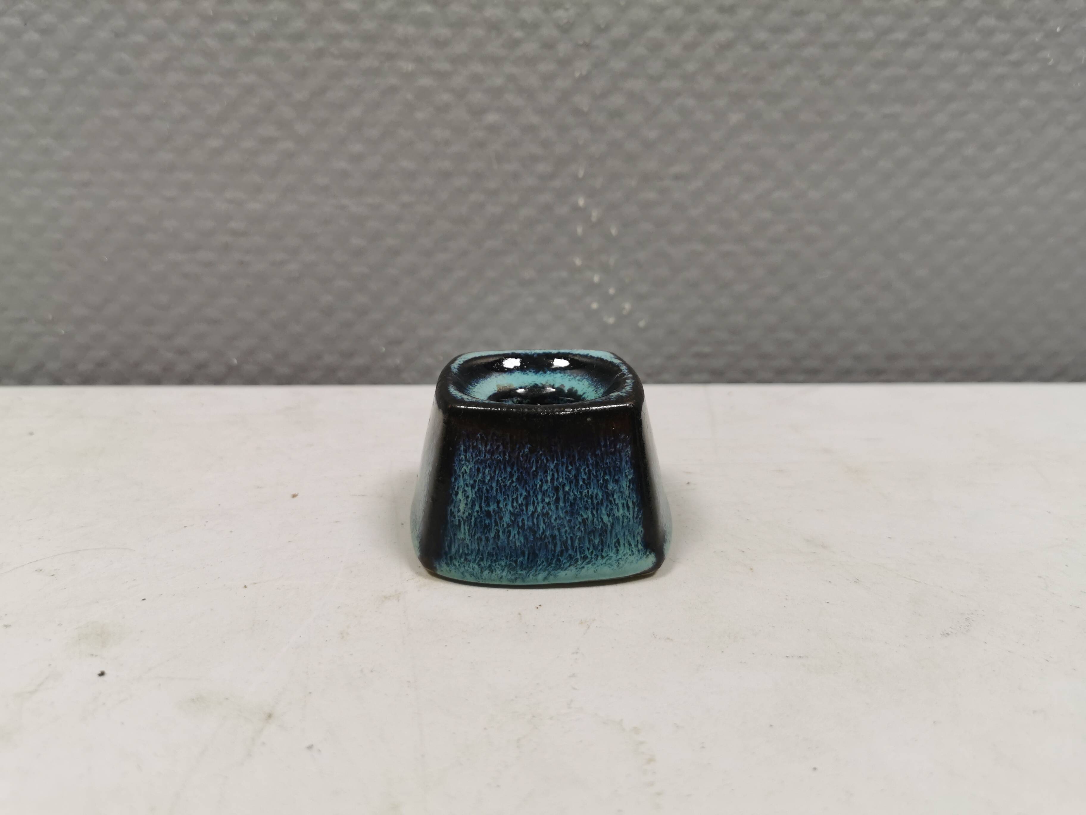 Small delicious candle holder from Danish Stogo ceramics 1980s