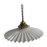Opaline suspension
