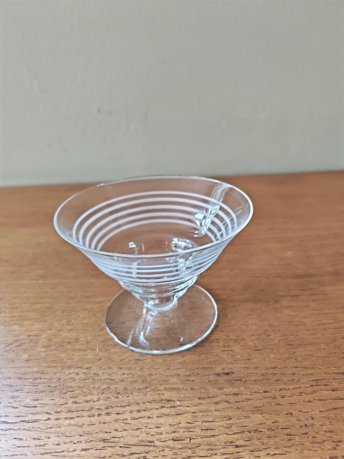 Set of 8 Art Deco champagne glasses