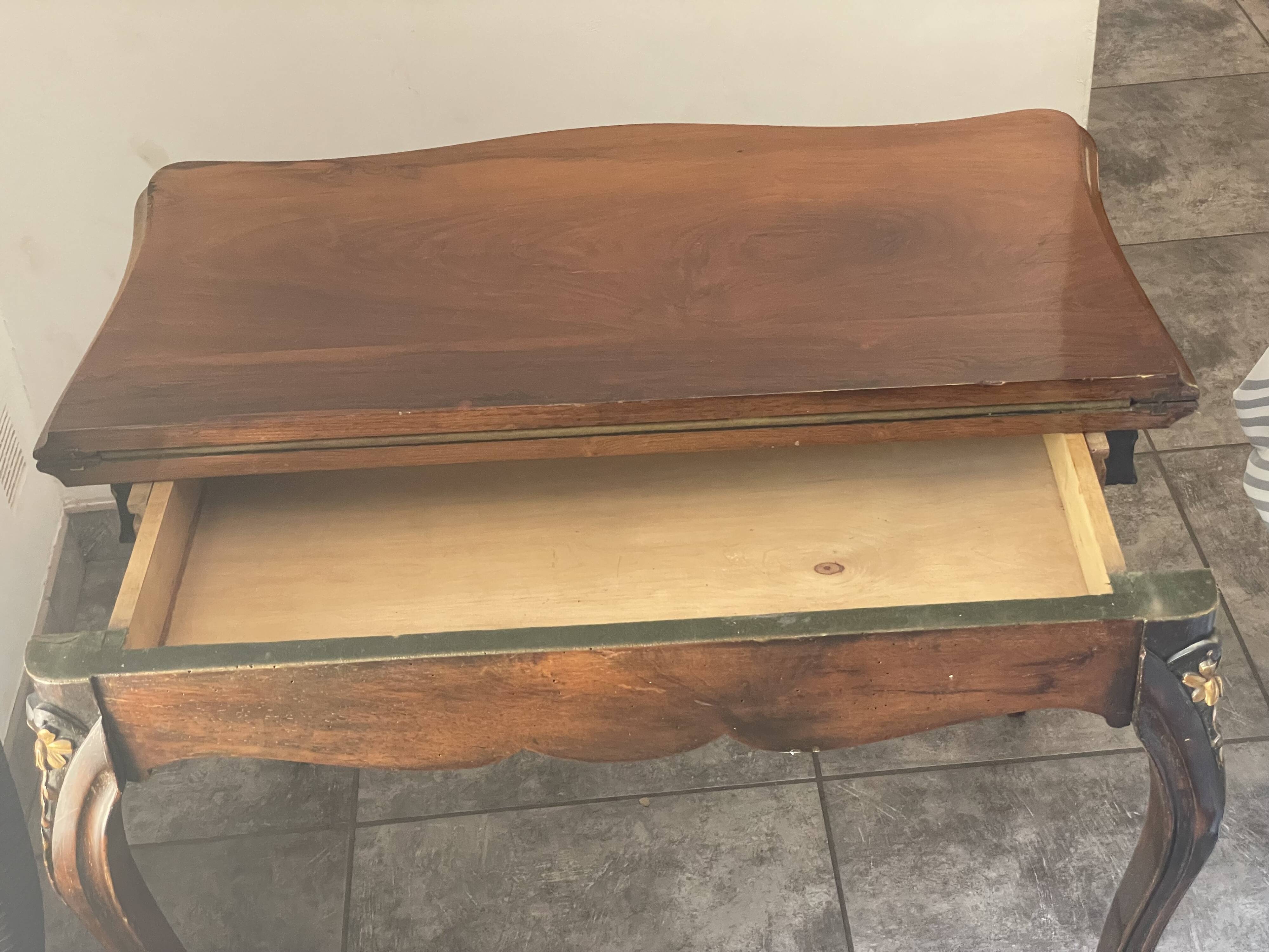 Louis XV games table