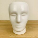 Vase or pot cover head in white ceramic