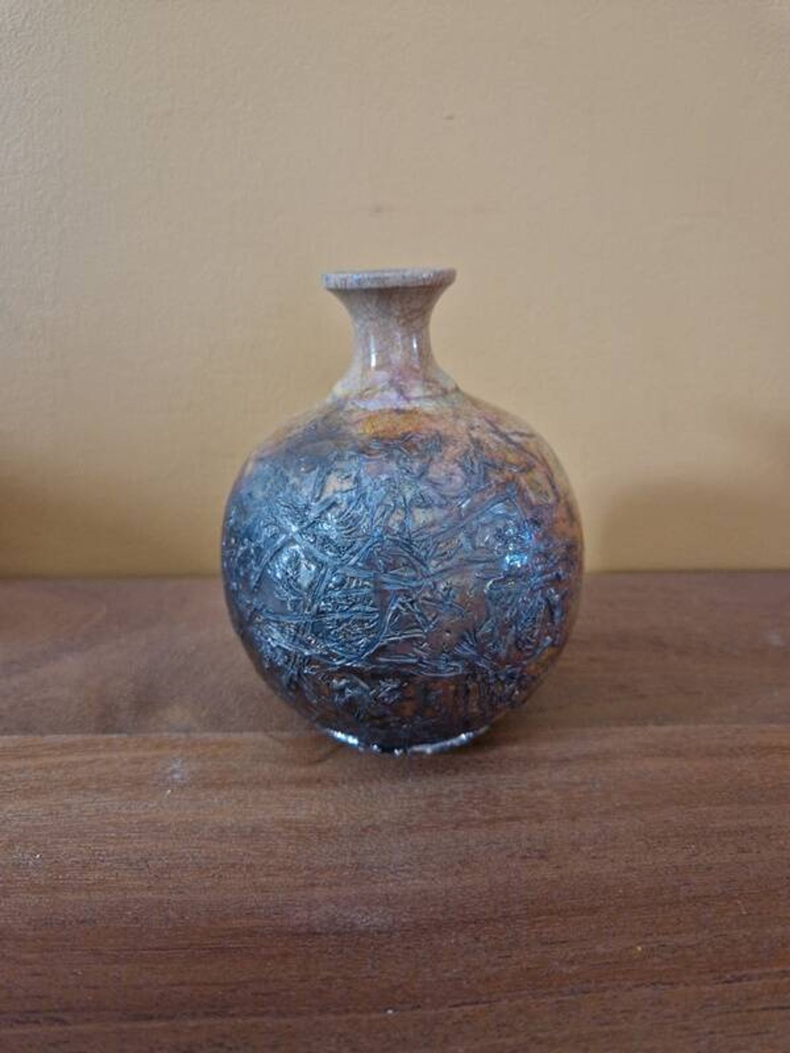 Gisèle Buthod-Garcon (Born in 1954) - Glazed beige ceramic round vase