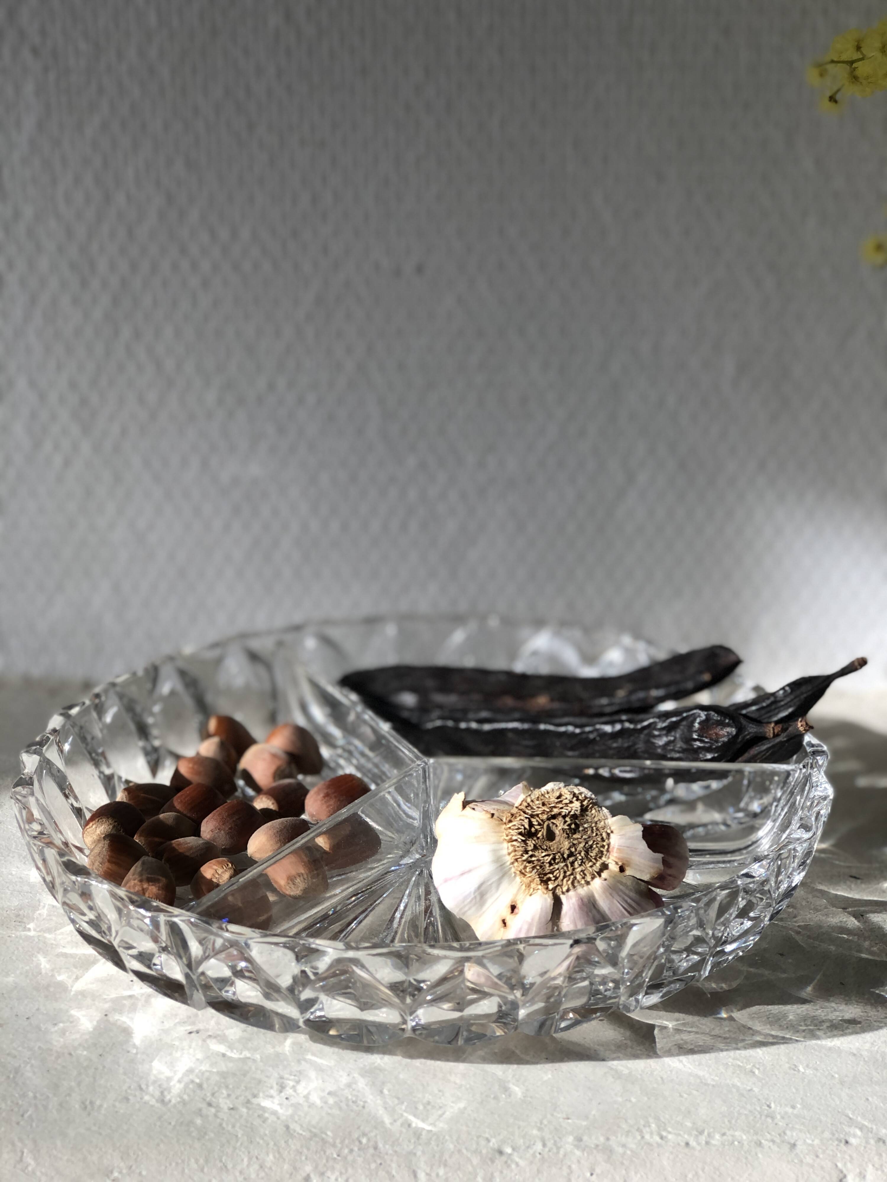 Round faceted crystal dish