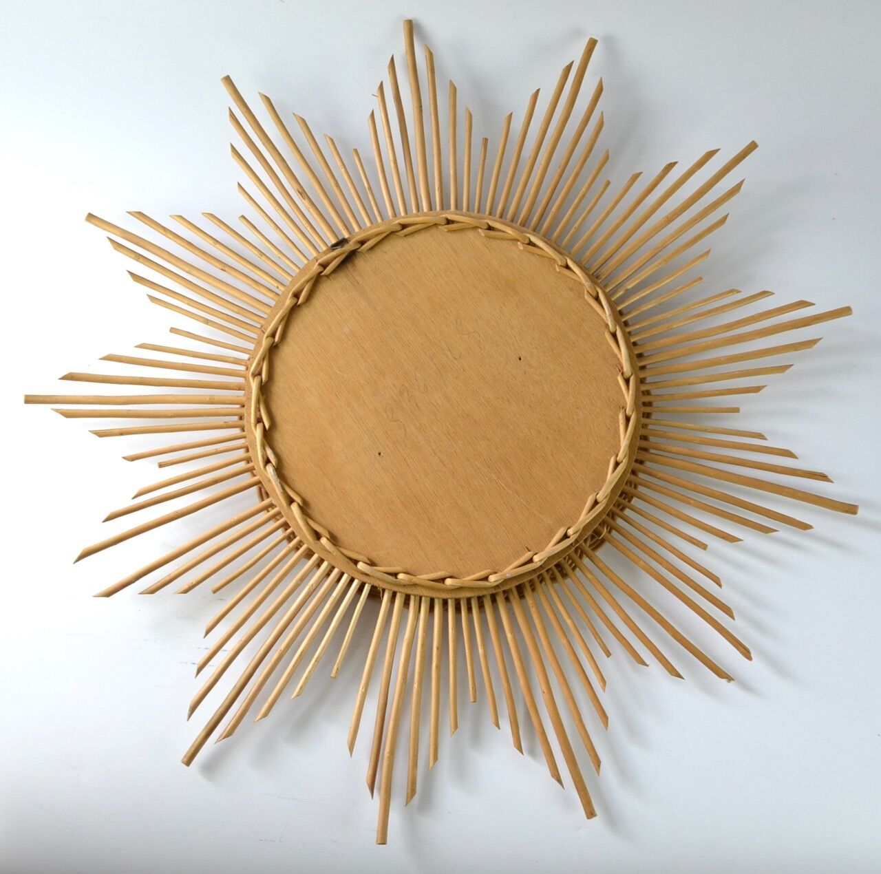Miroir soleil vintage en rotin années 1960 60x60cm