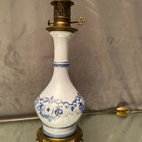 Old Paris porcelain lamp on nineteenth century bronze frame