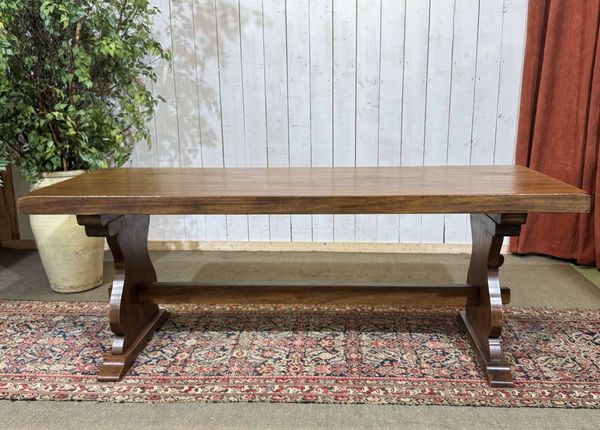 Table monastère en acajou des années 1970 - L=2m l=80cm H=75cm