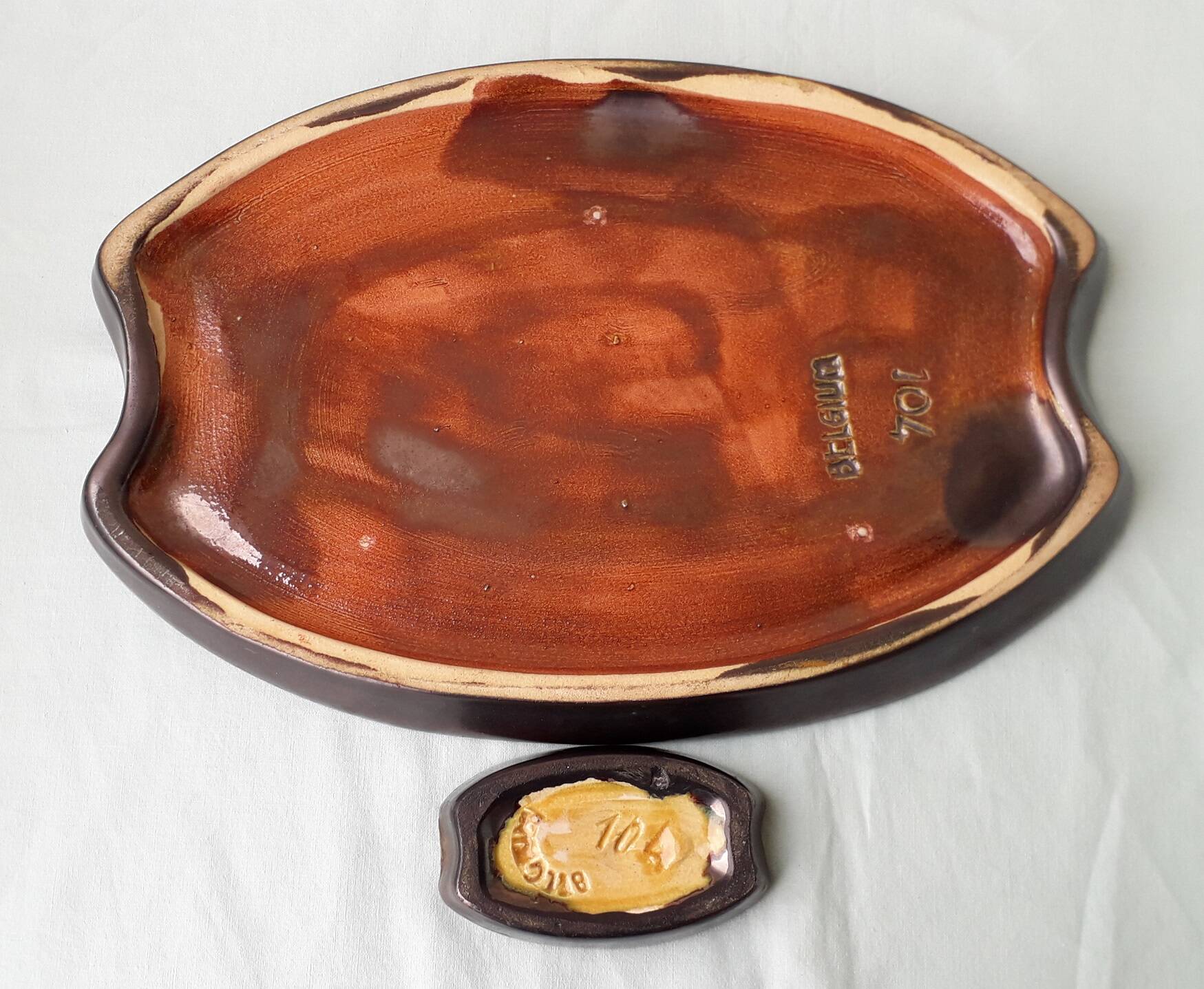 Belgian ceramic smoking service Airain