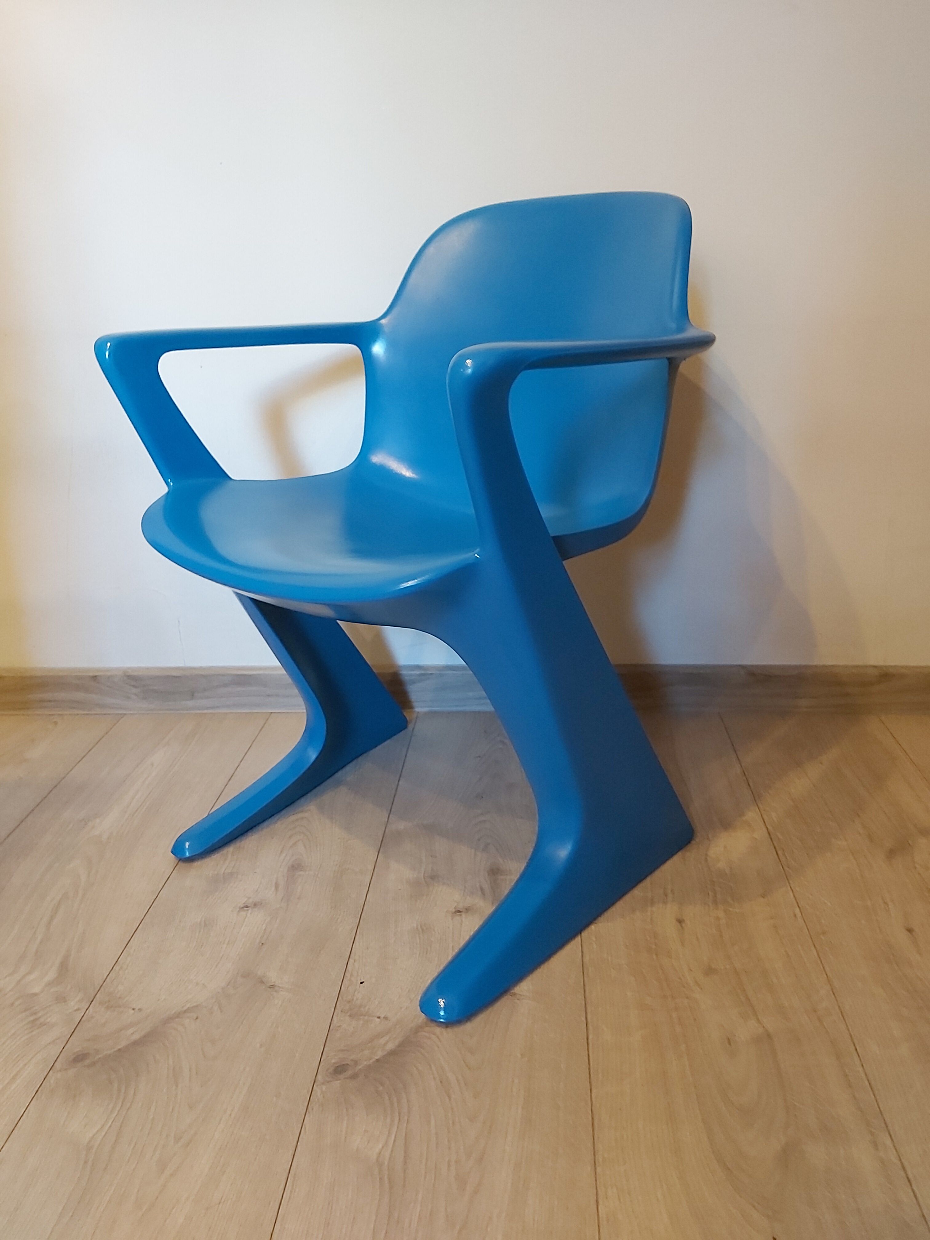 Chaise « Kangaroo » par Ernst Moeckl