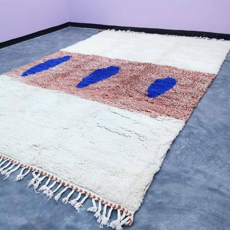 Traditional Moroccan wool Berber rug size 150 x 250 cm