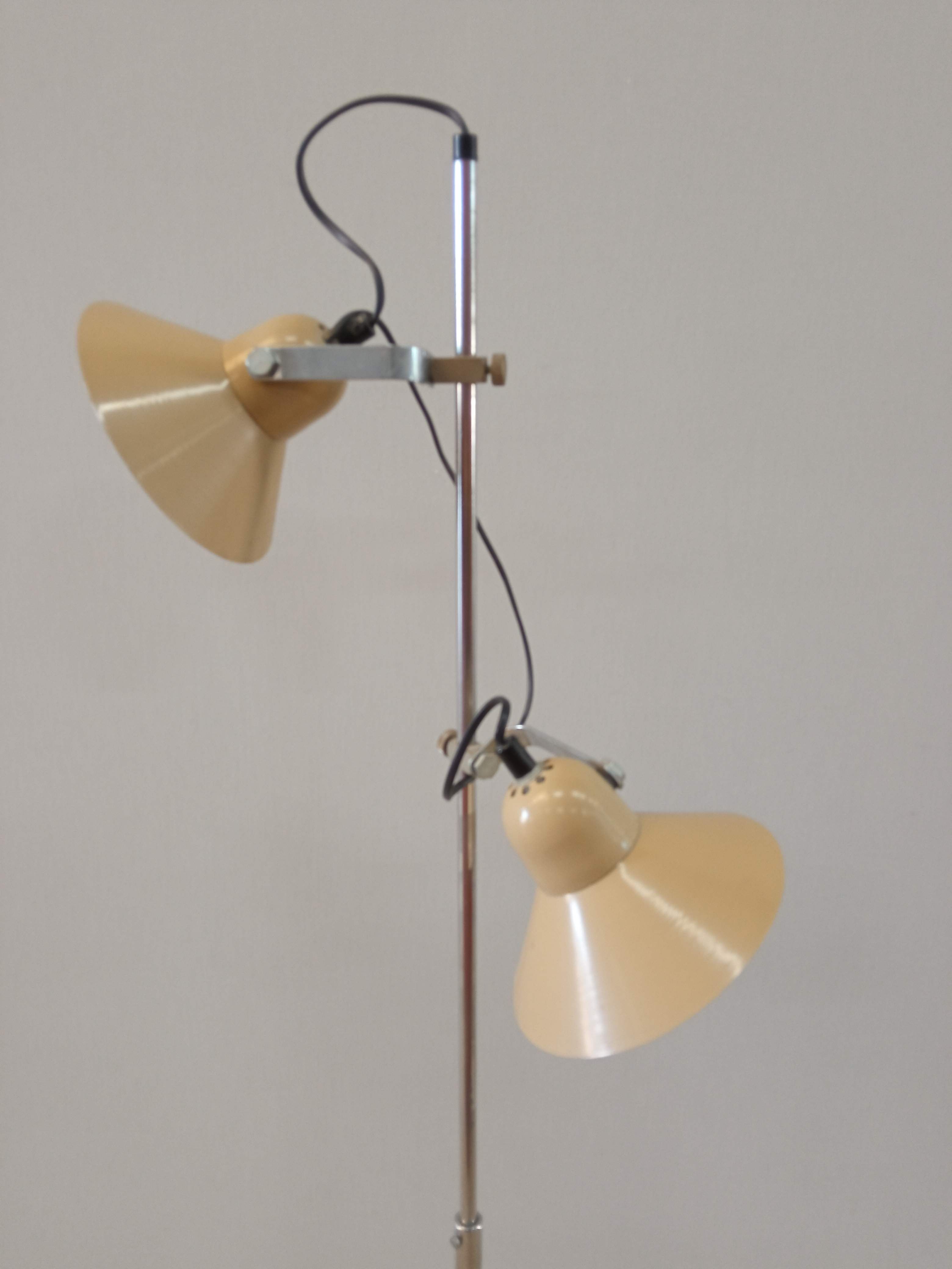 Two-burner floor lamp from the 60s and 70s
