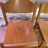 Suite de 6 chaises en bois vintage empilables