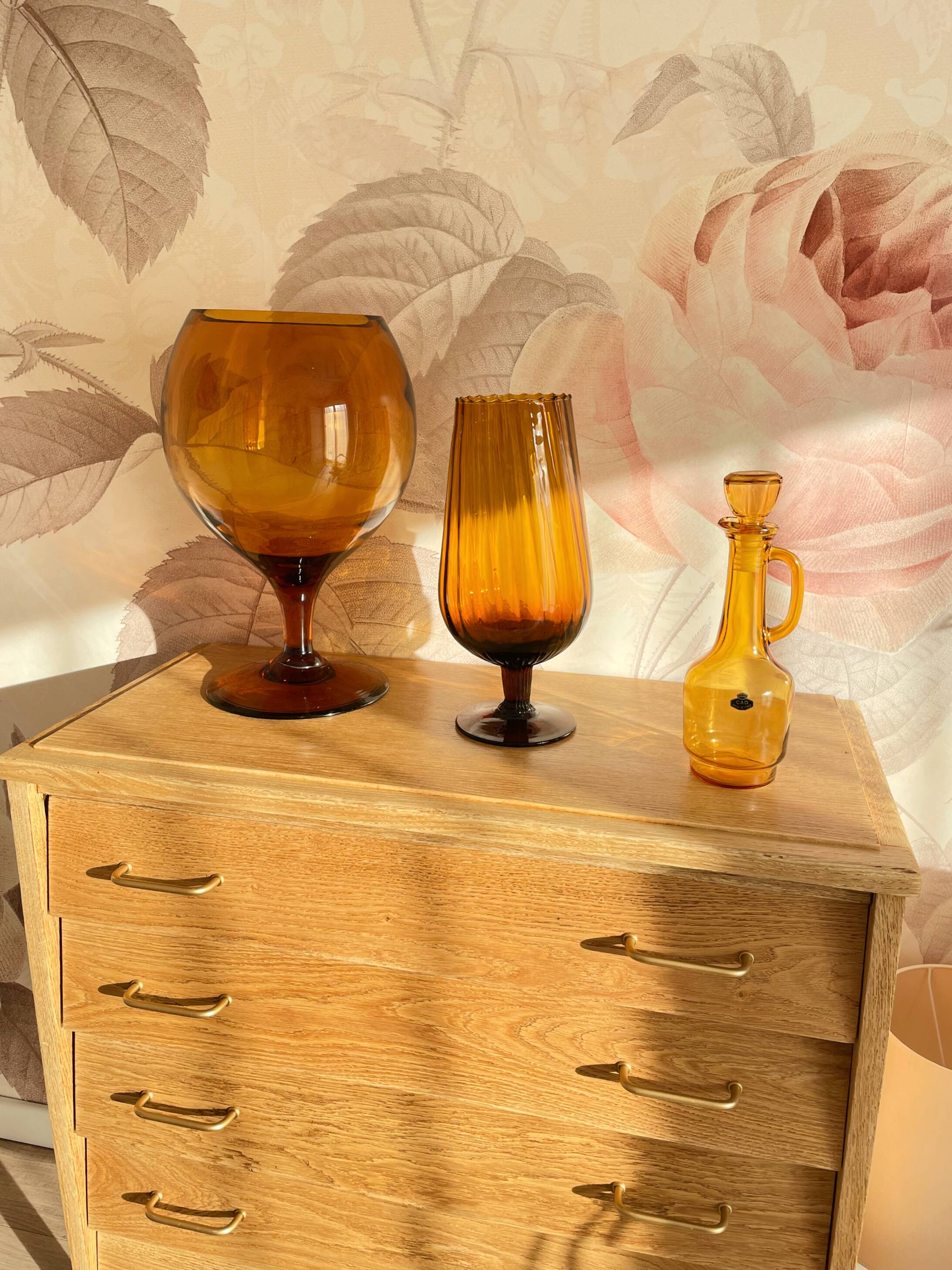 Large amber vase from the 1960s.