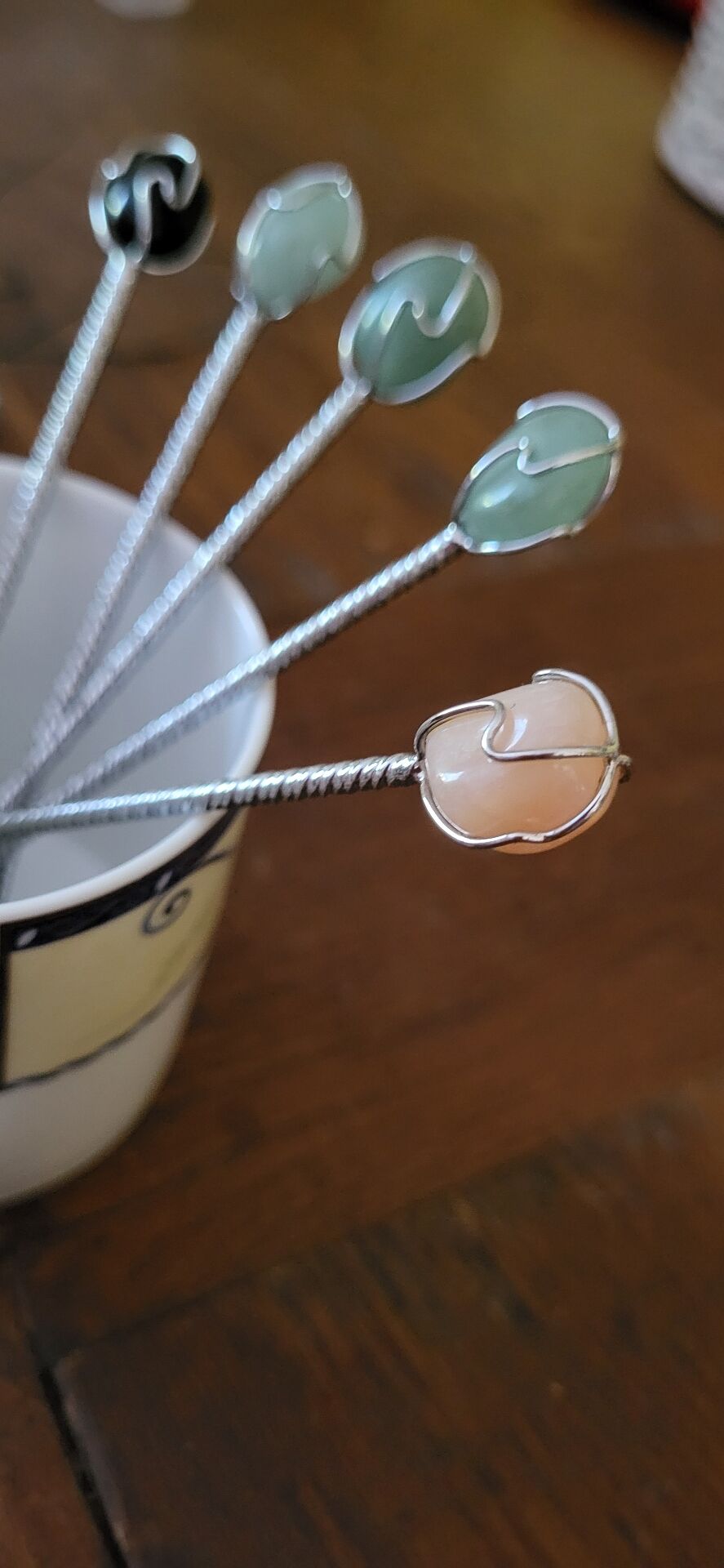 Lot of 6 vintage teaspoons with stones.