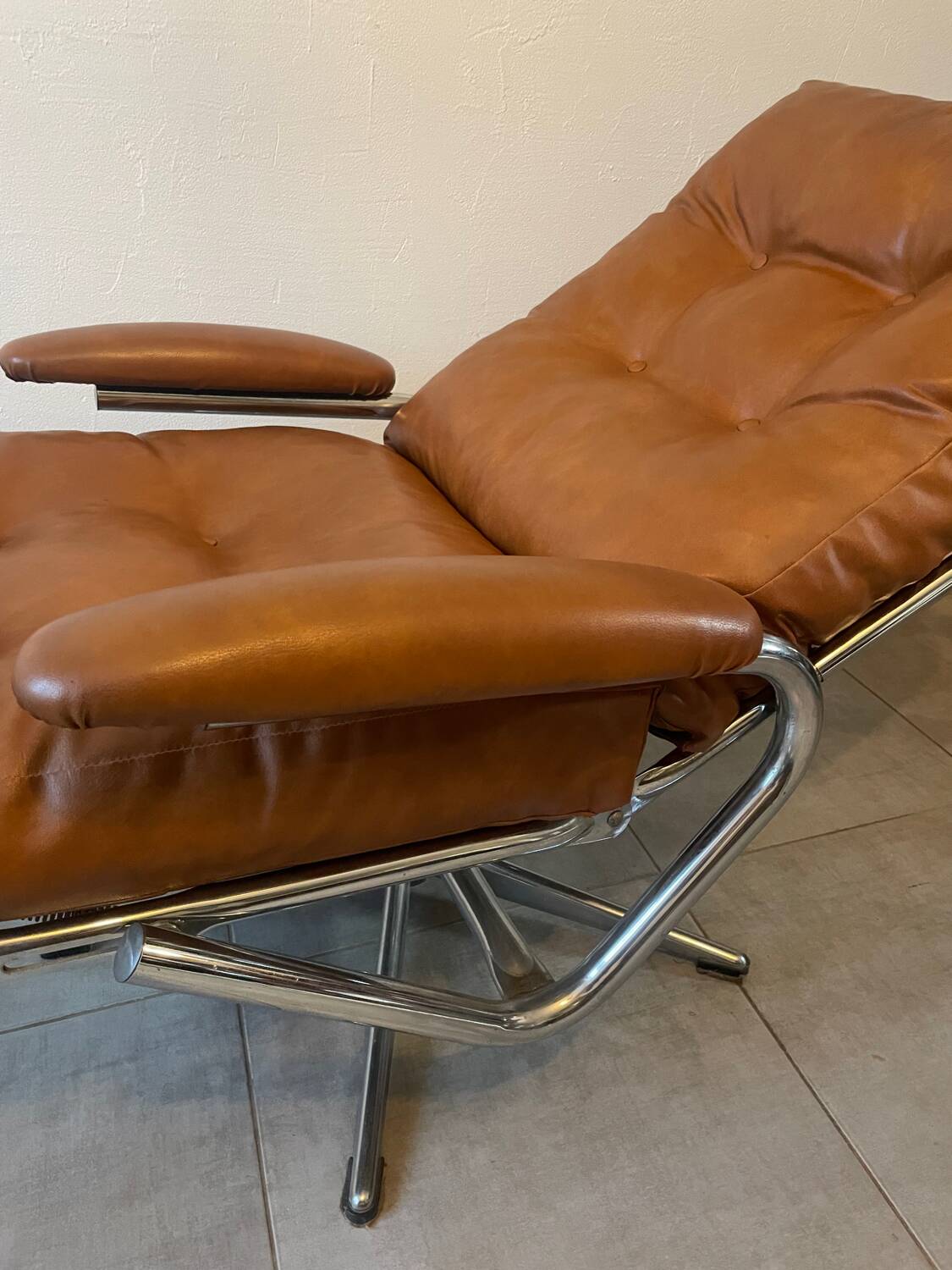Vintage reclining lounge chair and footrest