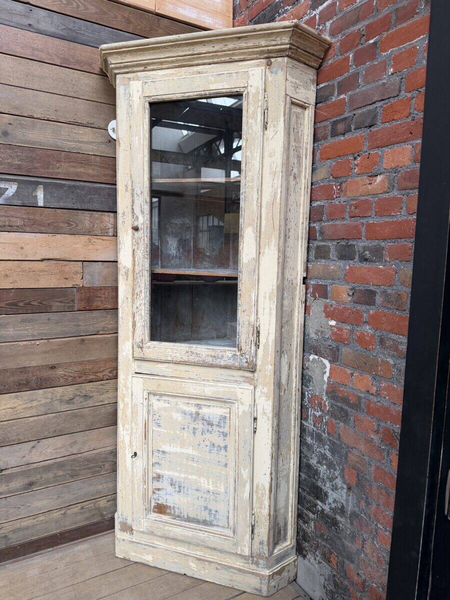 Corner cabinet from the late 19th century.