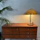 Buffet en noyer de style mid-century moderne