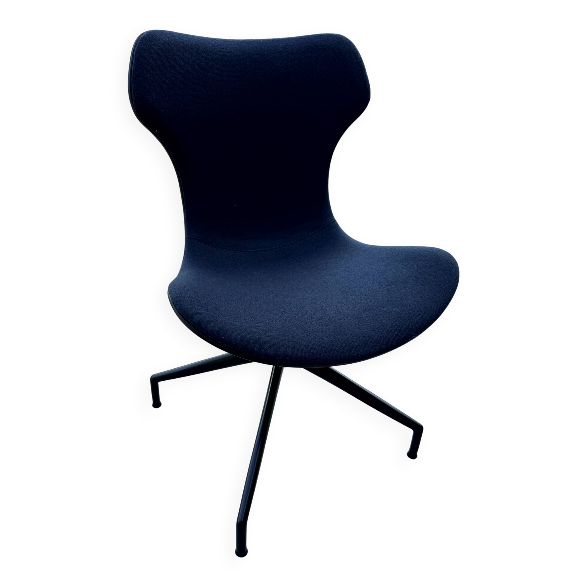 Papilio Shell designer chair – Naoto Fukasawa – B&B Italia