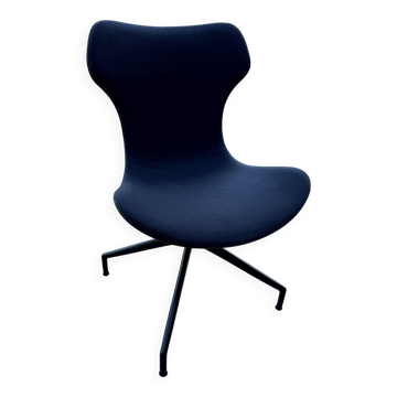 Chaise design Papilio Shell – Naoto Fukasawa – B&B Italia