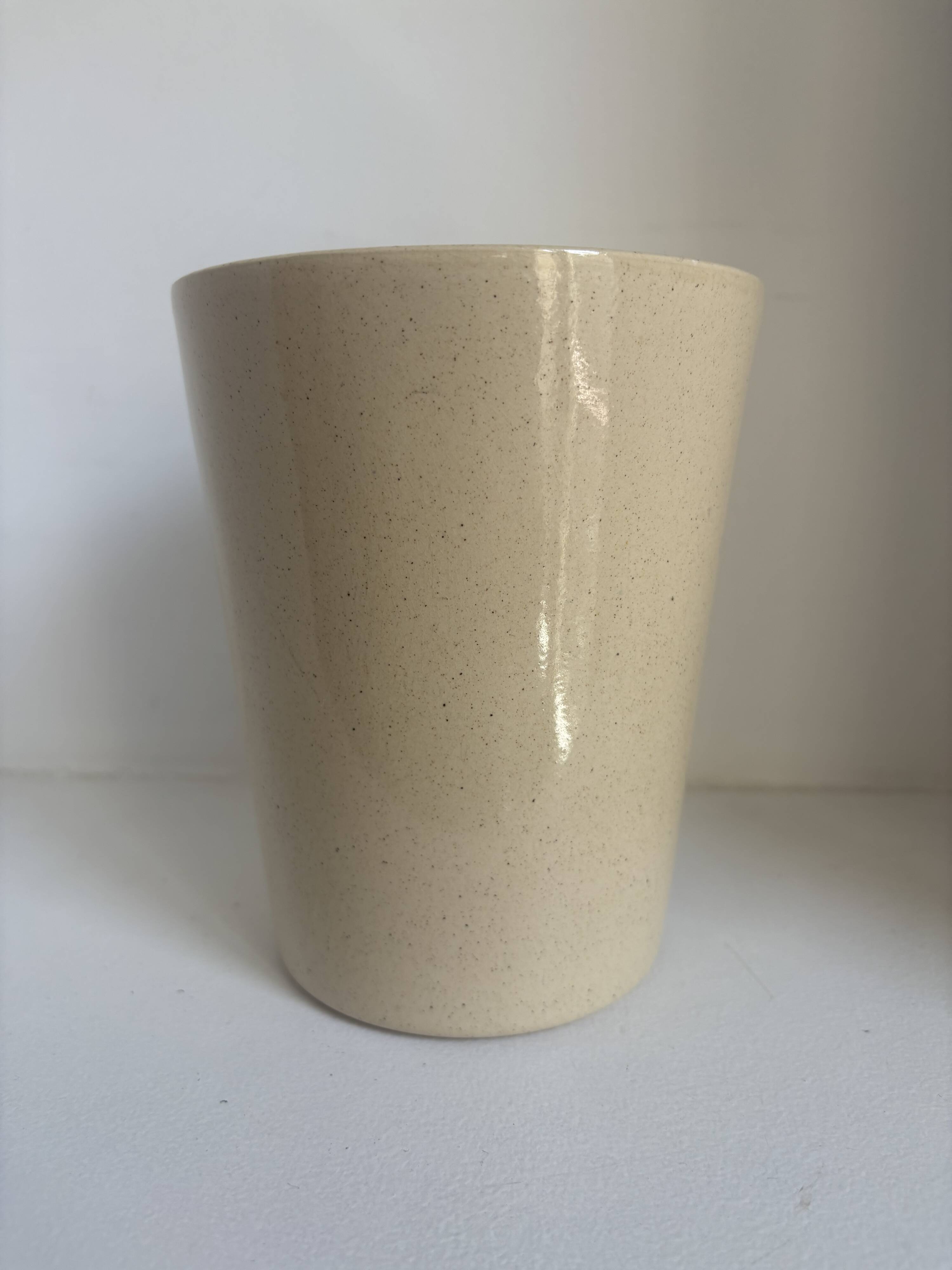 Set of 10 decorative items