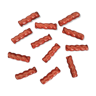 12 wears burgundy ceramic knives, 1950