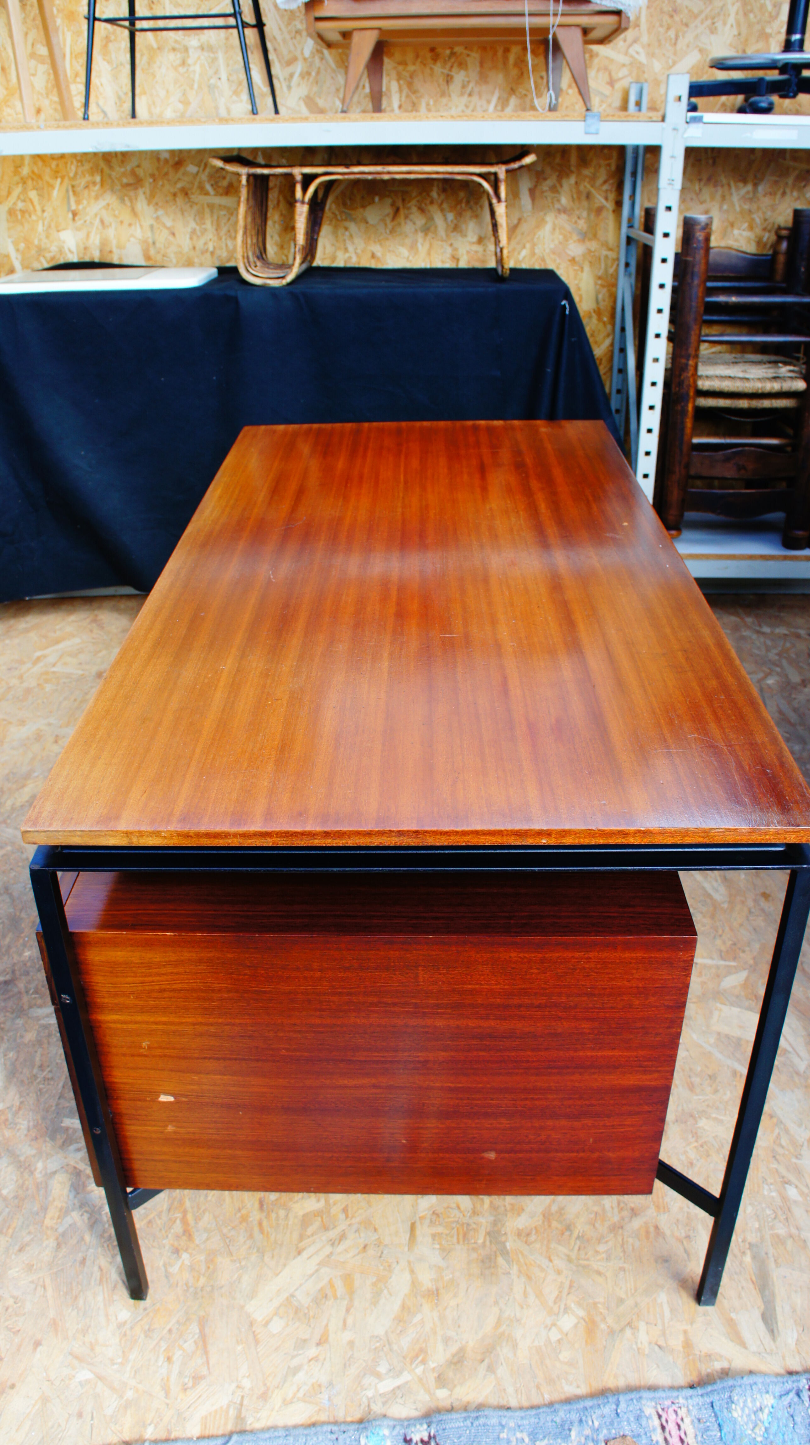 Bureau CM172 par Pierre Paulin pour  Thonet 1950