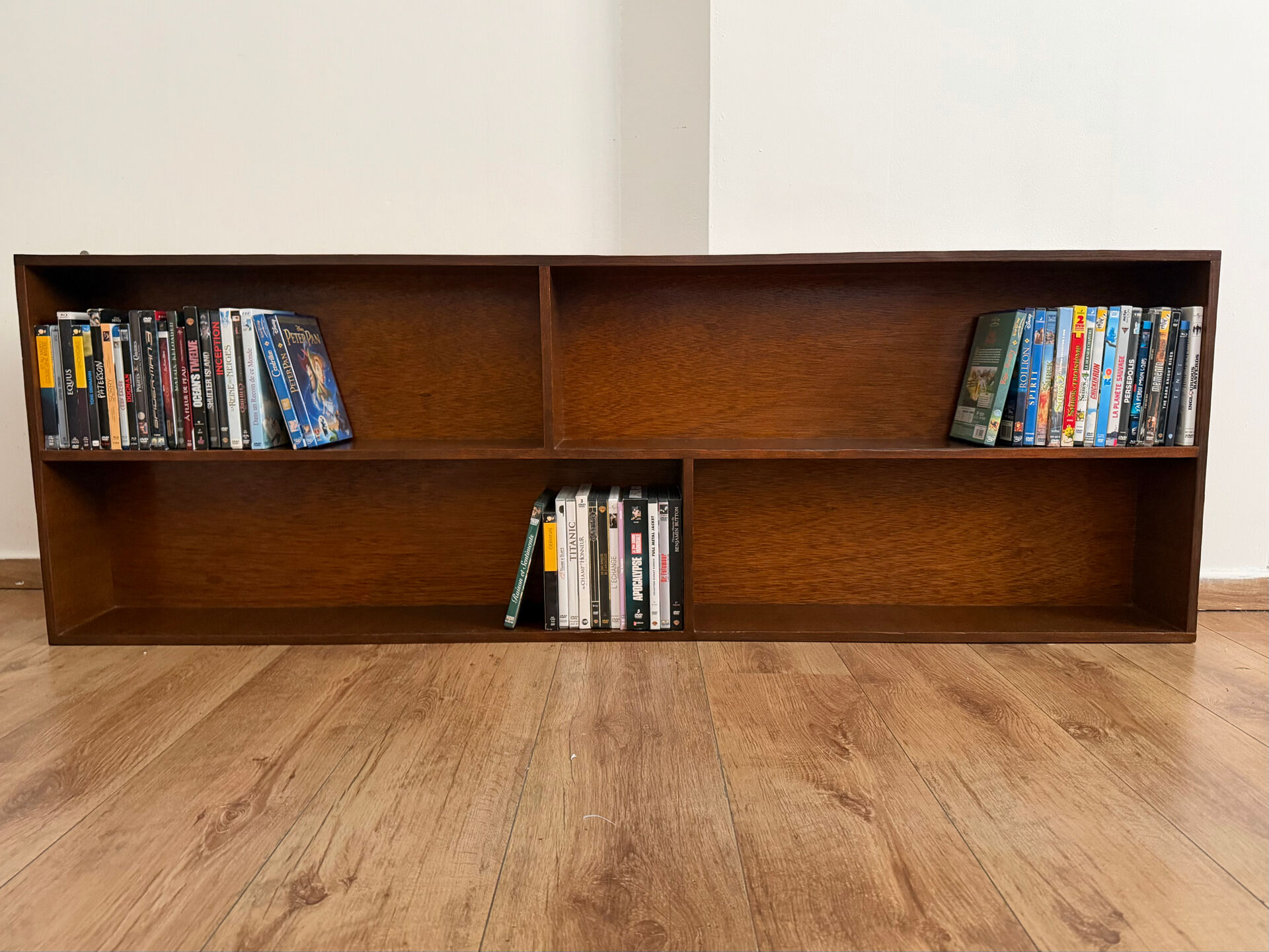 Vintage wall shelf for books / DVDs / Blu-rays.