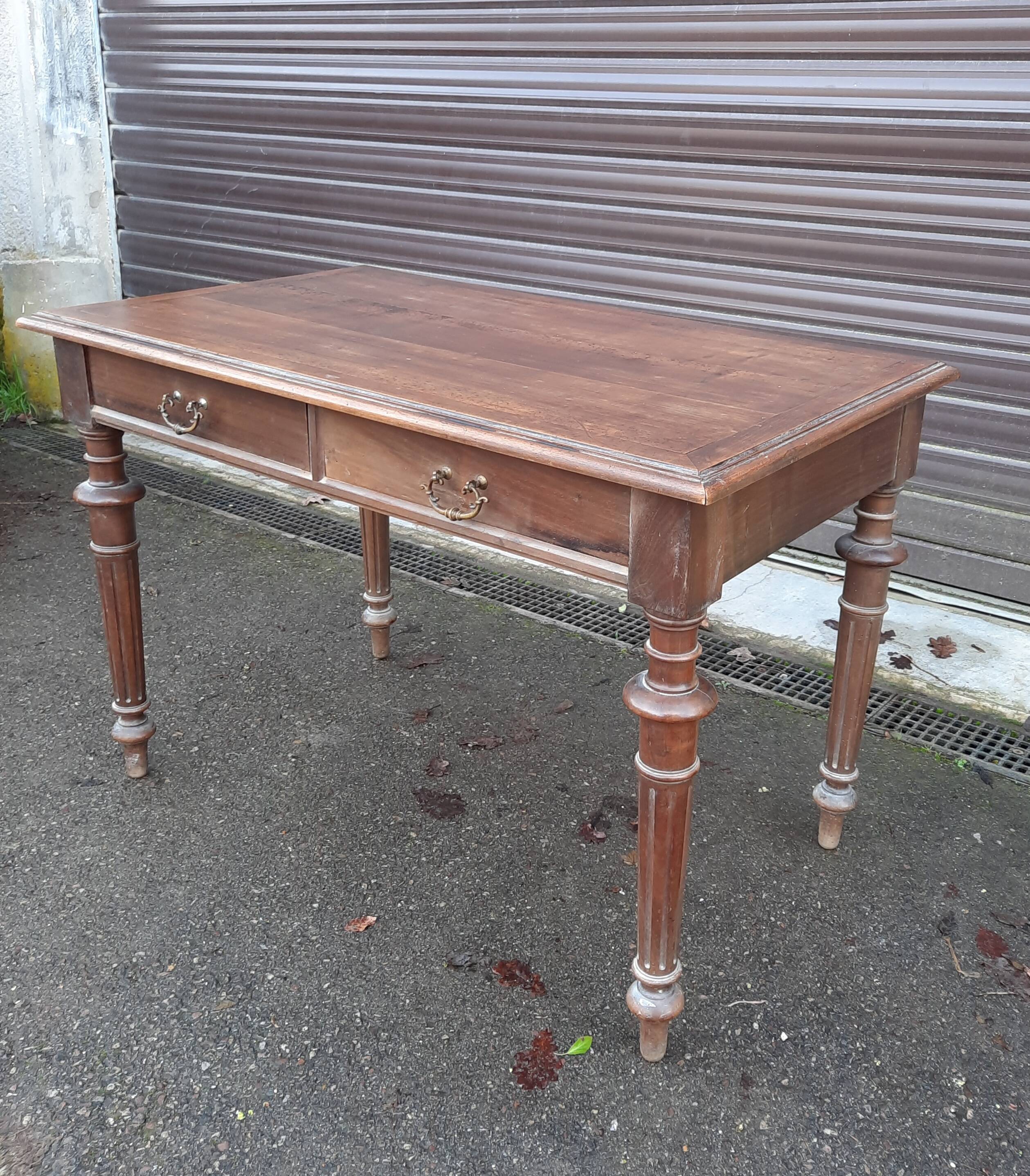 Solid walnut flat desk