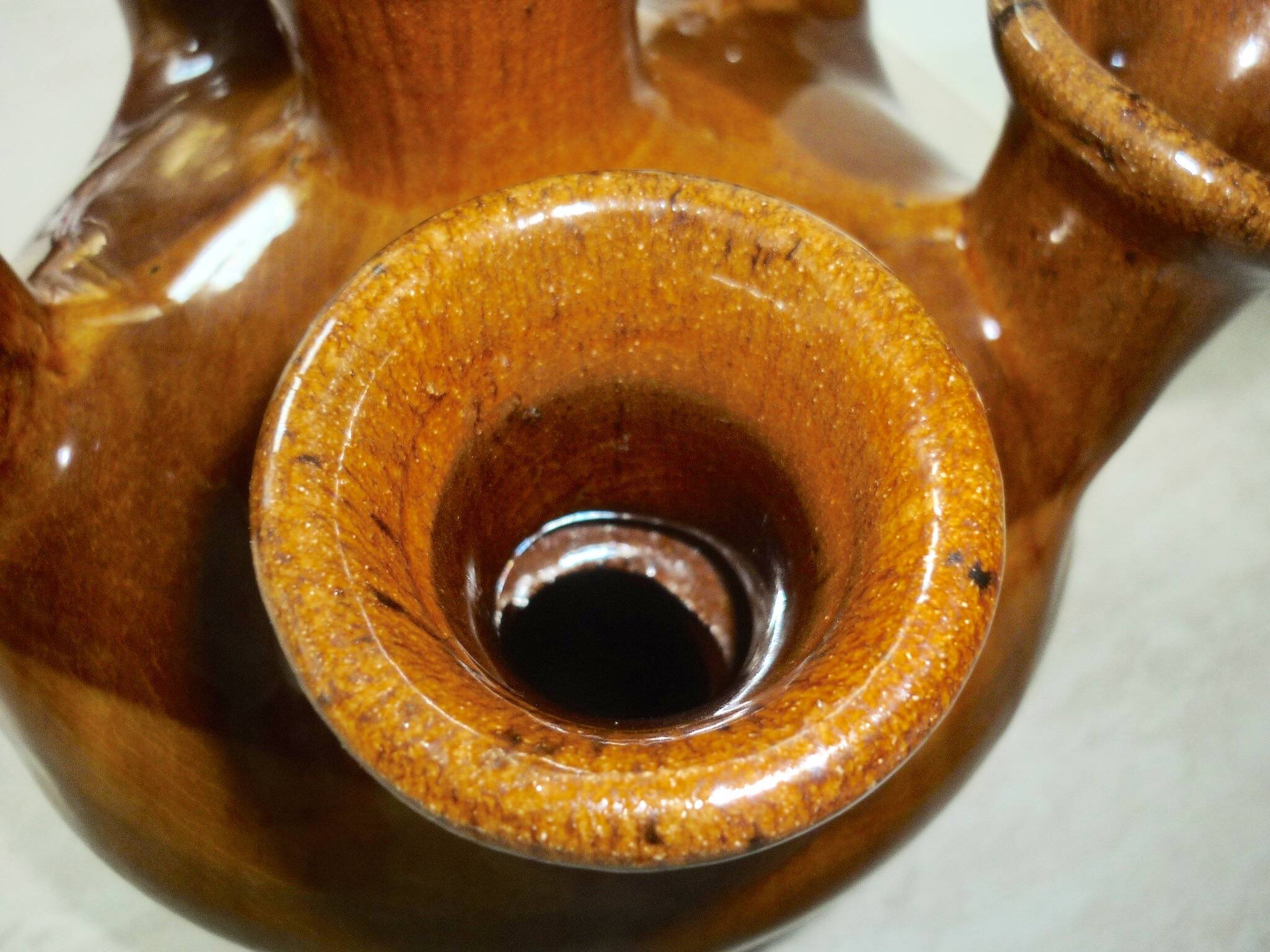 6-neck ceramic vase