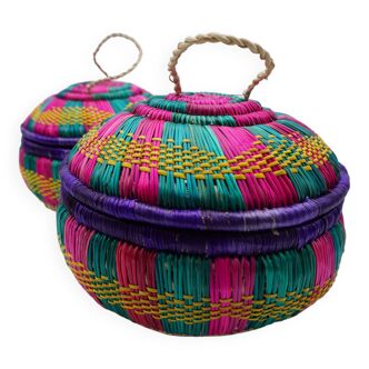 Wicker storage baskets with lid