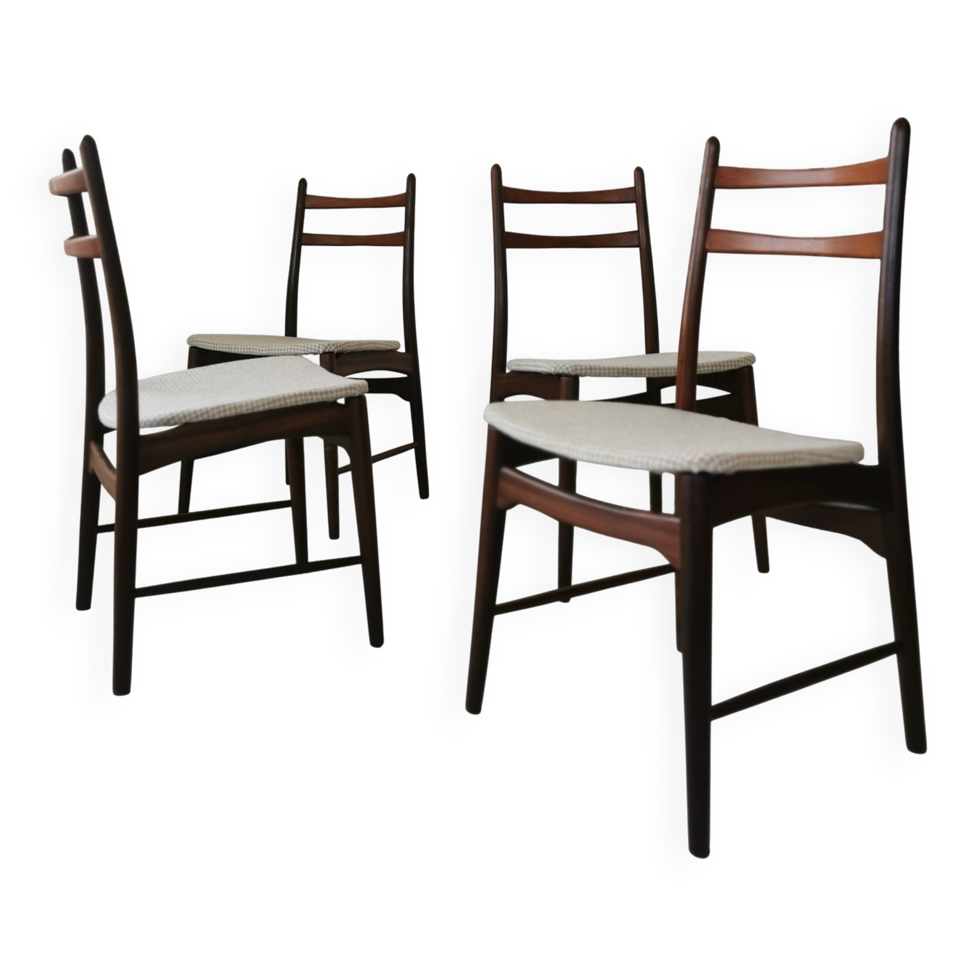 Set of 4 Scandinavian chairs no