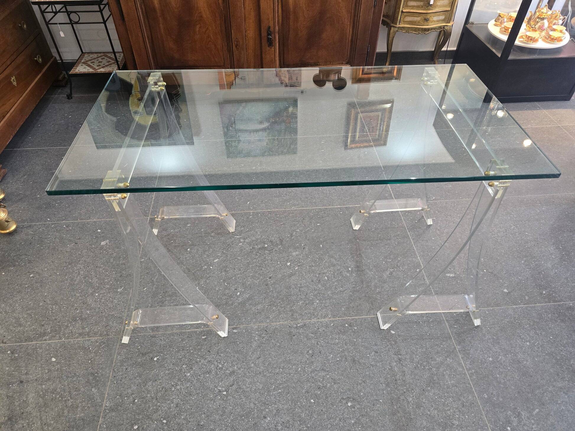 Marais International – Table and 2 chairs "The Invisibles by Marais"