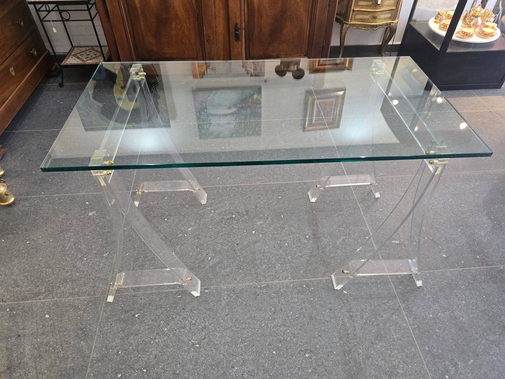 Marais International – Table and 2 chairs "The Invisibles by Marais"