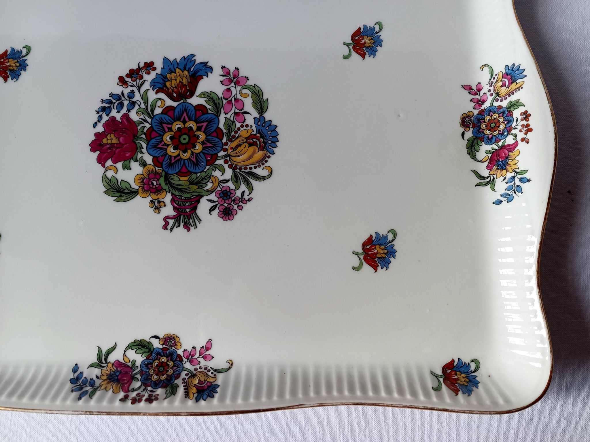 Limoges porcelain tray with floral bouquet motifs, early 20th century