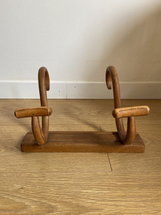 Double bistro hook in bent wood early twentieth century