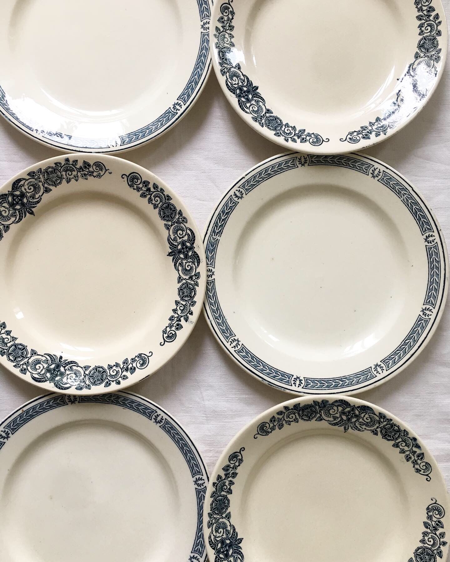 6 flat plates Terre de Fer mismatched
