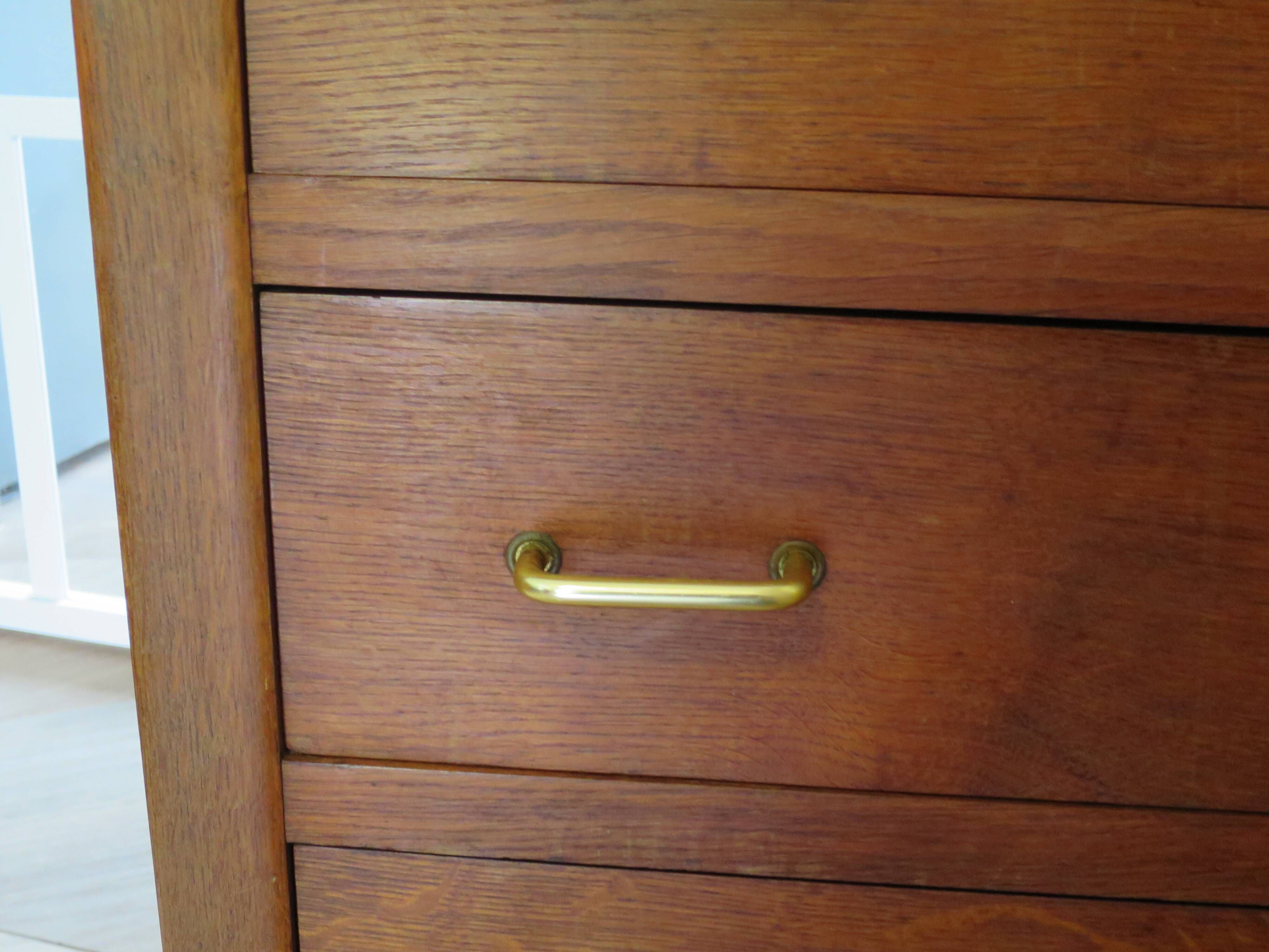 Pretty vintage chest of drawers - 4 drawers - 1960s - refined Scandinavian style - medium oak color