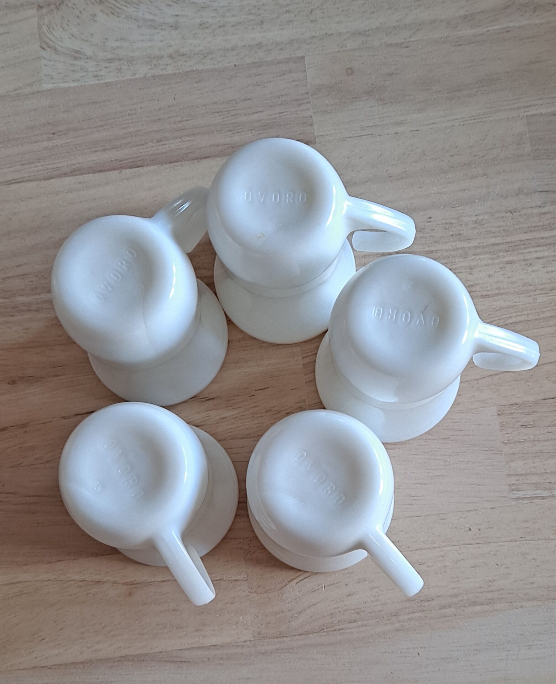 Set of 5 tea or coffee glasses