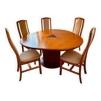 Skovby dining table and chairs
