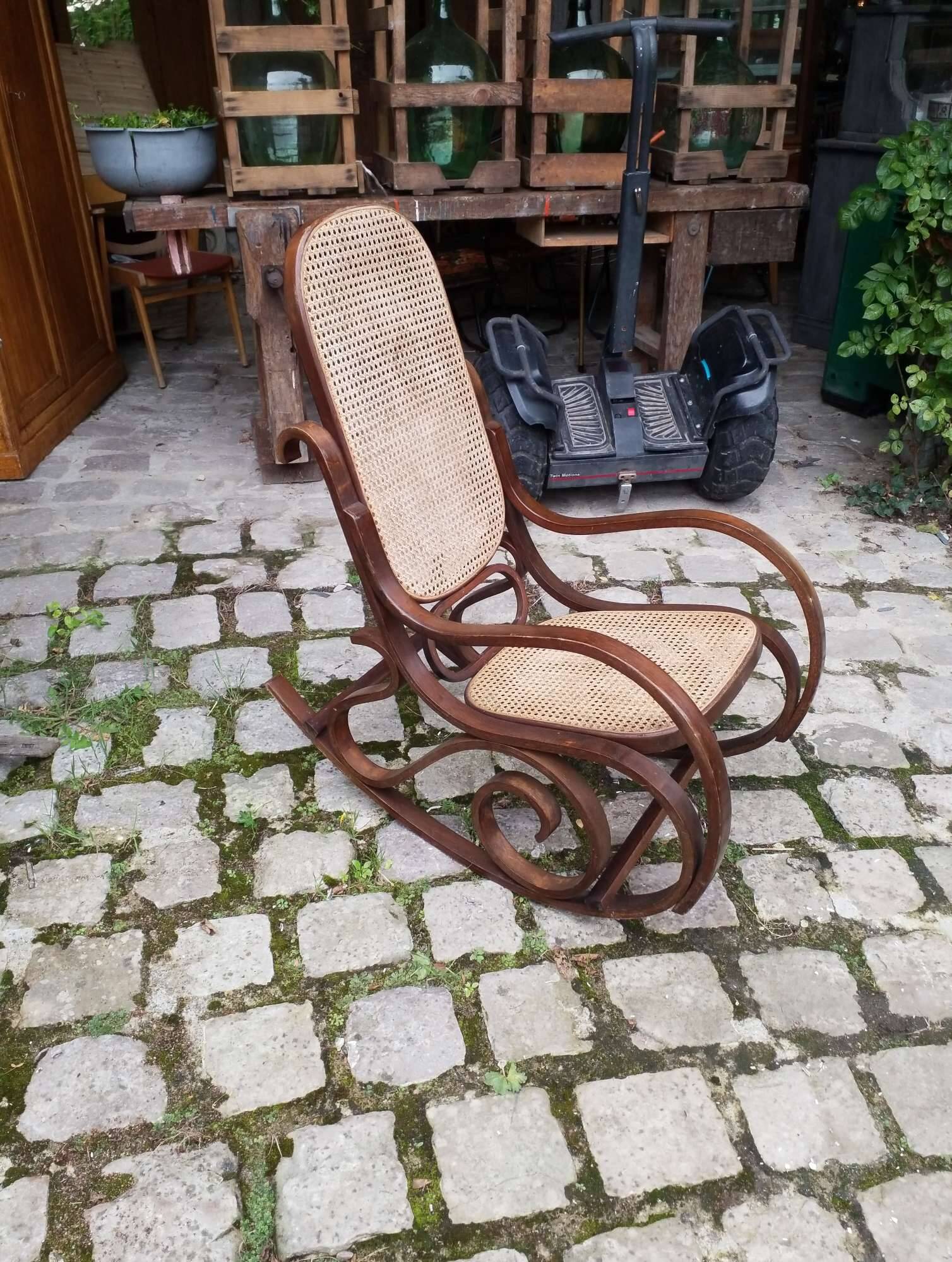 Rocking chair