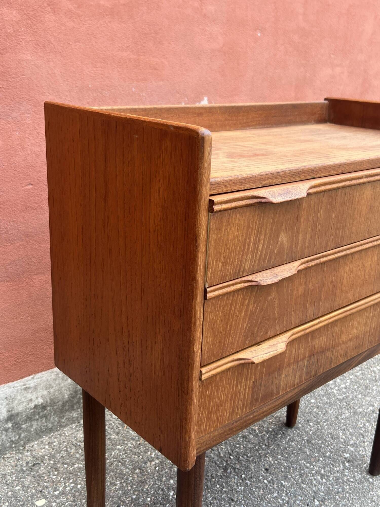 Danish vintage teak chest of drawers / nightstand, Mid century modern 1960