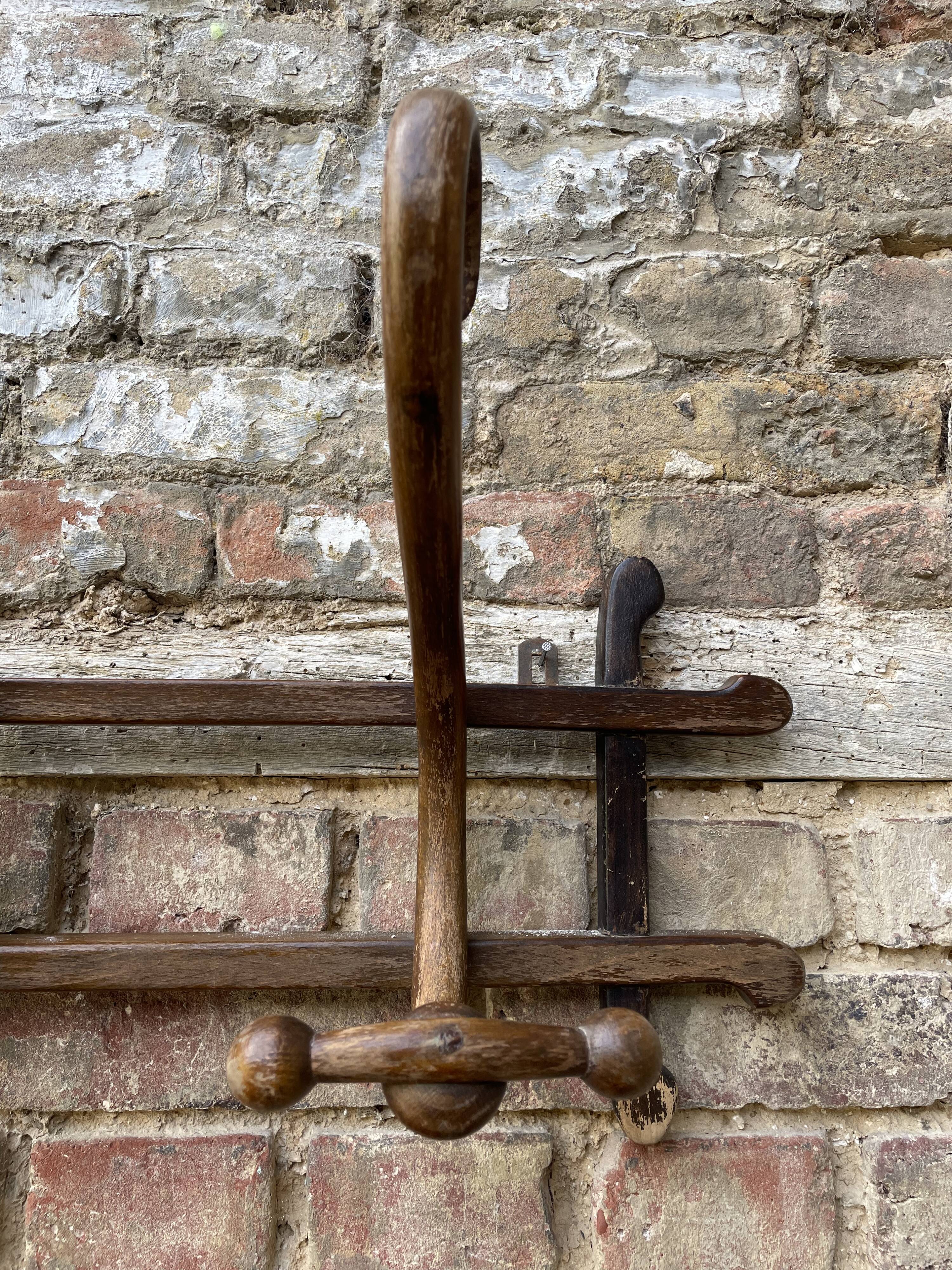 Porte-manteau mural Thonet fin XIXème